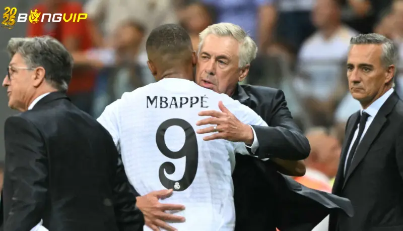 Khát khao và cơ hội trong tương lai - Ancelotti: 'Mbappe có thể thành huyền thoại Real như Ronaldo'