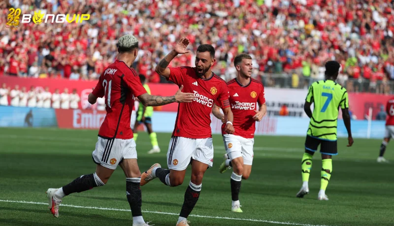 Man Utd thắng nhọc đội tuyển Hong Kong Chido Obi – niềm hy vọng mới của hàng công