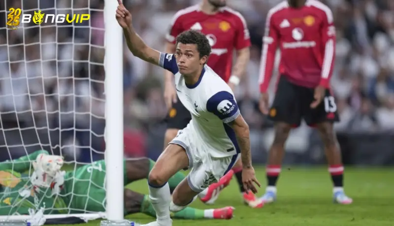Morgan: 'Man Utd - Tottenham tệ nhất trong các trận chung kết' - phát biểu gây bão