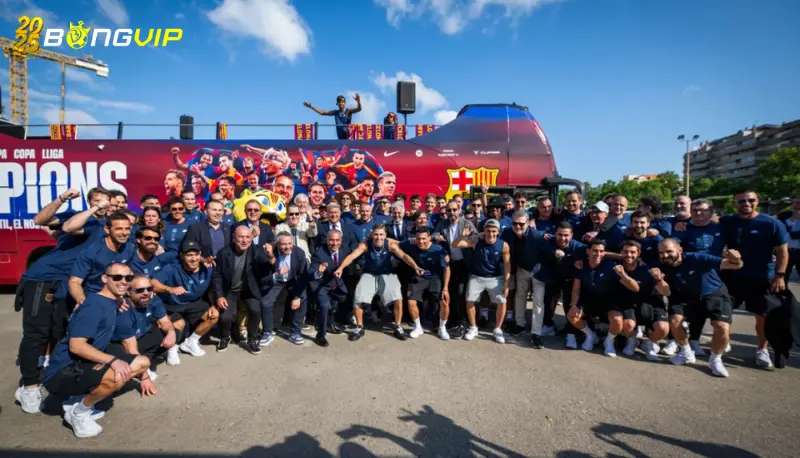 Lễ mừng công hoành tráng của Barcelona