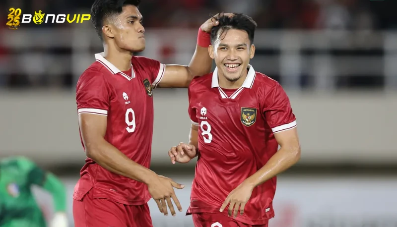 Indonesia một mình chống lại Tây Á ở vòng loại bốn World Cup Sự trỗi dậy mạnh mẽ của Indonesia - Indonesia một mình chống lại Tây Á ở vòng loại bốn World Cup